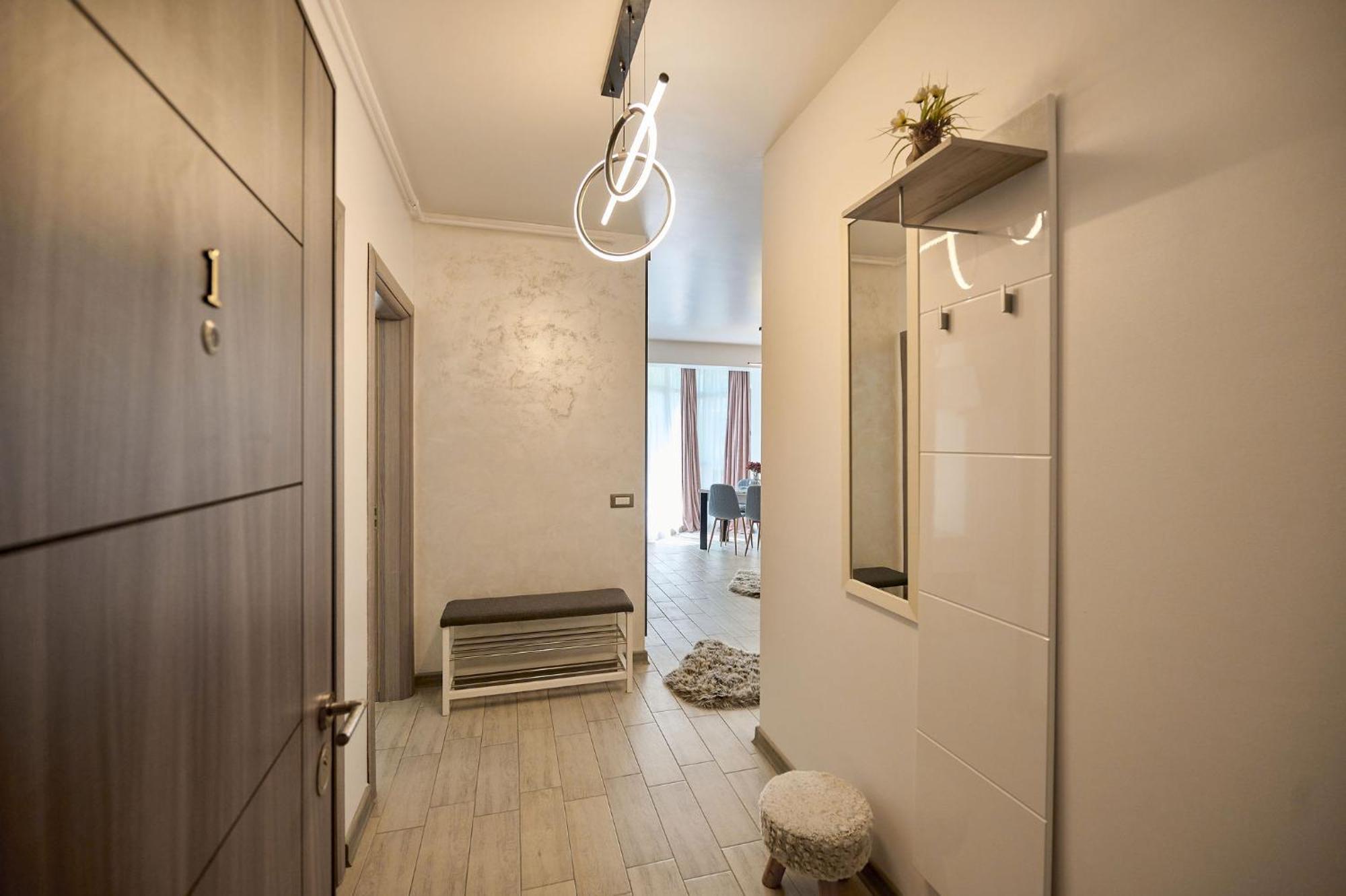 Maya Apartment- Spa N Pools Beach Resort Mamaia Exterior photo